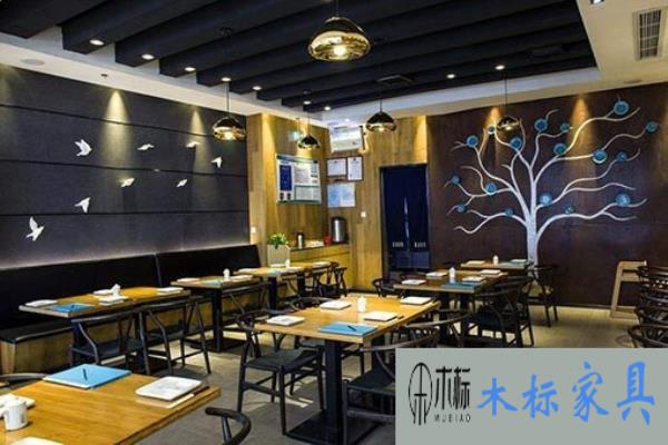 茶餐廳沙發(fā)桌椅選購(gòu)講究休閑和溫馨 
