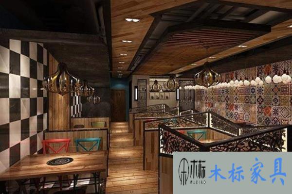實木餐桌椅定制如何選擇材料？如何辨別品質(zhì)？ 