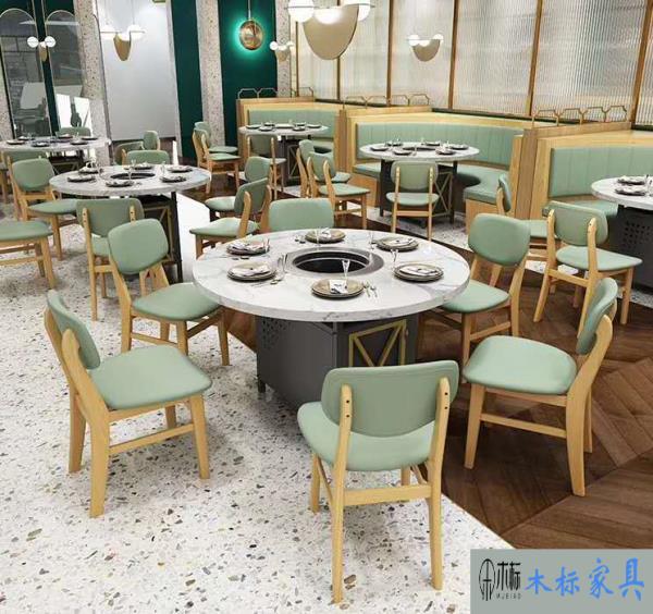 餐廳家具中實木火鍋桌椅和仿實木桌椅有啥區(qū)別 