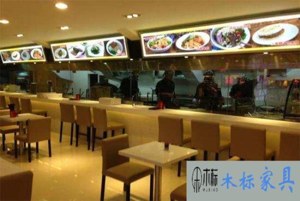 肯德基麥當(dāng)勞必勝客快餐店桌椅怎么擺放?擺多少座位合適？ 