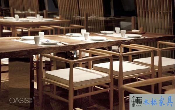 餐廳桌椅擺放有講究，擺對了坪效穩(wěn)增！ 