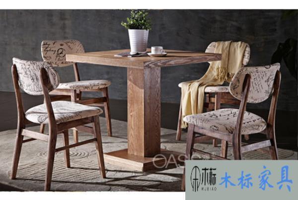 西餐廳桌椅色彩配搭，西餐廳桌椅色彩怎么搭配 