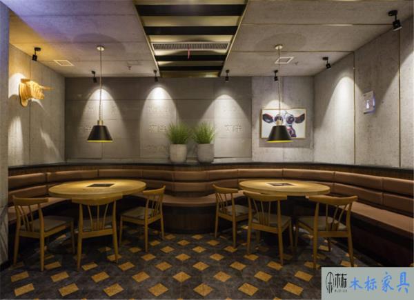 在廣東的所有地區(qū)為什么人人要求酒店餐桌椅一定要舒適呢？ 