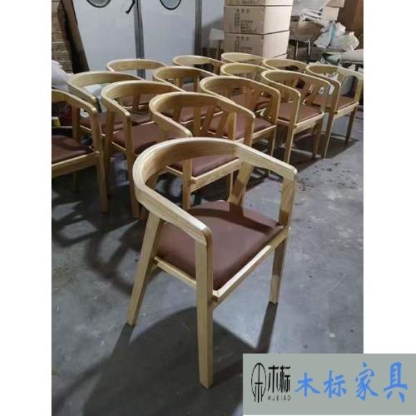 批量生實(shí)木餐椅廠家直銷價格實(shí)惠